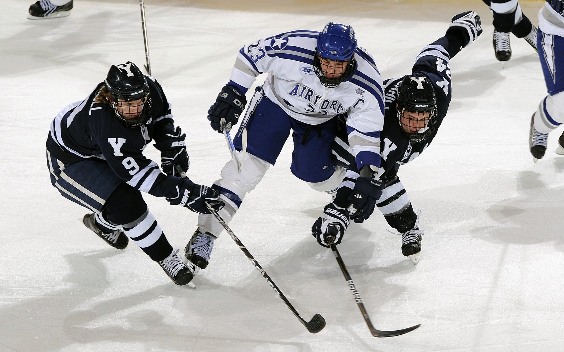 英超球队引入神经反馈训练提升球员注意力集中度，英超 俱乐部培养